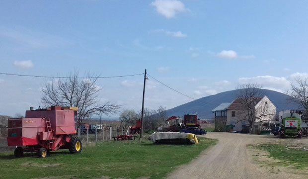 КОМБАЈНИ ВАН ГРАДА: Паори у Вршцу добили парцелу намењену за механизацију
